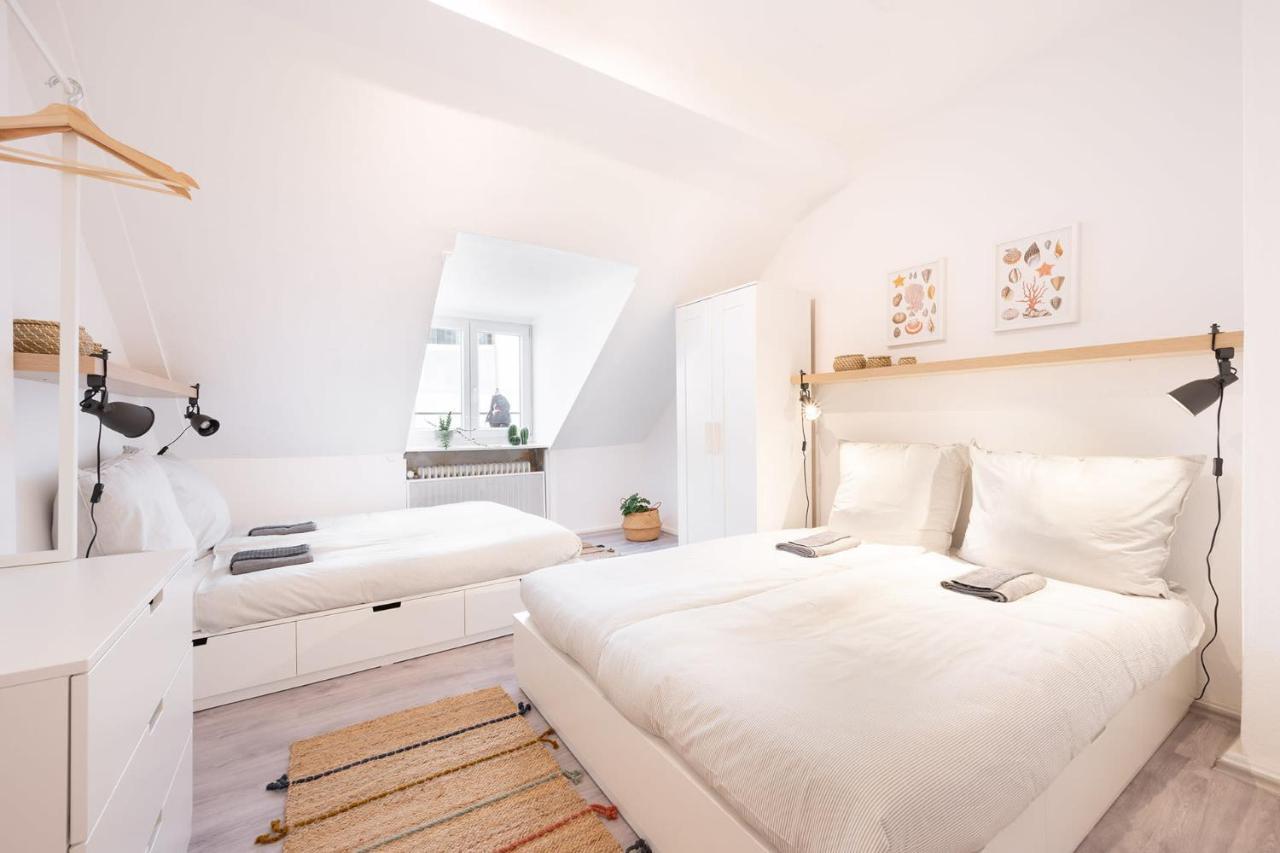 2 Bedroom Top Floor Apartment Direct On Marienplatz Мюнхен Екстериор снимка